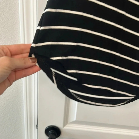 Old navy stripped luxe top - Picture 3 of 5